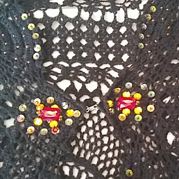 Crocheted top NWOT - Picture 7 of 8